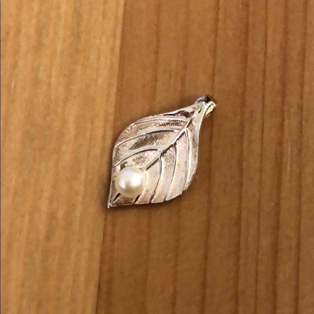 Pearl on Leaf Sterling Silver Necklace Pendant